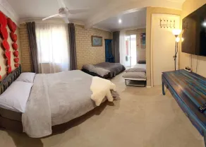 Very Large 3BR Apartment by Kawana Beach ⛱️ - Image 4