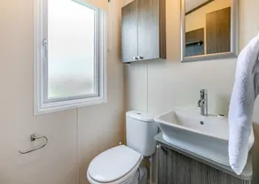 Luxurious 14ft-wide holiday home. - Image 3