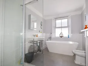 55 QUEEN STREET, family friendly, with open fire in Seaton, Devon - Image 3