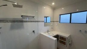 CAMEO COURT UNIT 9 - Beautiful Unit close to town centre. - Image 2