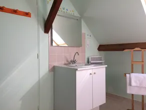 Komfortables Ferienhaus in einem Waldgebiet am Pool in der Nähe von Sarlat - Image 3