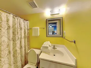 Royal Palms by Bender Vacation Rentals - Image 4