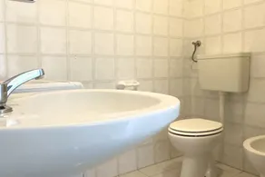 Fano, trilocale con terrazzino a 30mt dal mare - F006 - Image 2