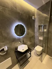 Day Lux Apartments - Image 4