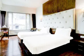 Stylish & Modern Stays at Palette River Front - Image 3
