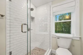 Lovely Beach house in GRB - Heated pool! - Image 2