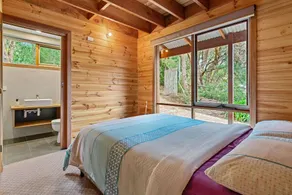 Stunning holiday home that has you feeling like you are in a Swiss chalet - Image 3