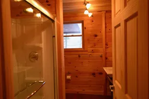 Pointe of View on Otsego Lake. 4 Bedrooms, 4 Bathrooms, 6 miles from Cooperstown - Image 2