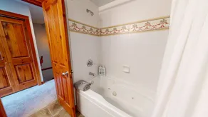 Timberline #23 | 3 Peaks Rentals - Image 4