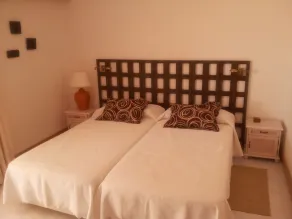Appartamento (T1) vicino alla spiaggia in una zona residenziale di lusso - Image 4