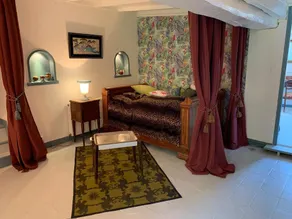 Alfred und George, The Cottage - Image 3