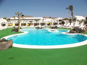 Villa de vacances avec piscine partagée à Costa Teguise, Las Cucharas - Image 3