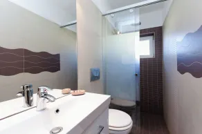 Apartamento con jardín y barbacoa | Vistas a la playa - Image 2