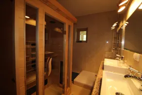 HAUS LÄRCHEGG Wellness Apartments - Image 4