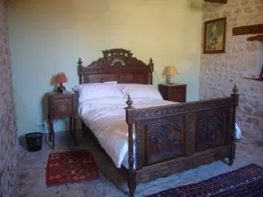 Quiet Gite In Château Grounds in Rural Charente, With Pool And Access To Park - Image 4