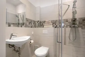 Holiday Apartment '4 - Weide' with Shared Terrace and Wi-Fi - Image 3