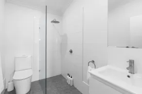 Unique & Premium Waterfront Luxury Retreat-Private Jetty-Pet Friendly  - Image 2