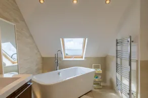 Seaview House - 5 Bedroom - Southgate - Image 3