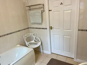Dog-friendly 2-bed Bungalow by the beach in Trusthorpe, Lincs - Image 4