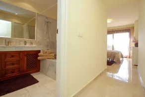 Apartamento de lujo en El Campanario (Estepona). - Image 2