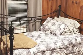 2-bedroom vacation home just 7 minutes from Haywood Mall - Cleaning Fee Included - Image 4