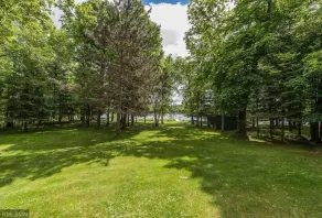 Perfect Summer rental in prime location on Washburn Lake - Image 3