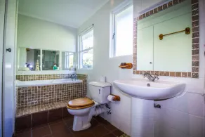 A peaceful self catering retreat for up to 8 guests in Scarborough, Cape Town - Image 4