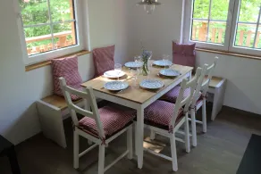 Comfortable holiday home with charm, located directly between lake and forest - Image 5