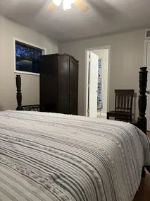 Comfortable 2 Bedroom Cabin - 3 min to Roosevelt State Park. WIFI & Self Checkin - Image 5