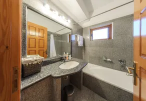Superbe villa dans un quartier calme et paisible pour 5 - 8 personnes - Image 2