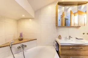Apartamento 'Bergkristall' perto do teleférico de esqui com vista para a montanha, Wi-Fi e varanda - Image 3