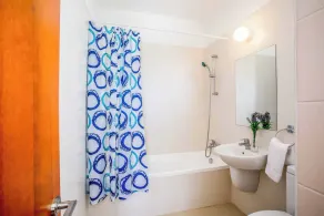 Villa White Moonflower - Image 3