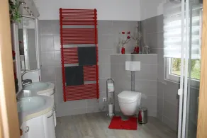 Newly renovated, cozy cottage with great comfort, pets welcome. - Image 4