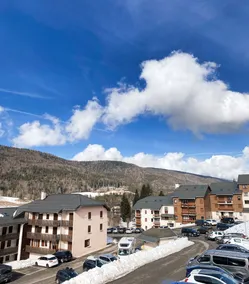 Apartment in a residential complex at the foot of the slopes - Image 5