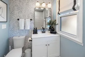 Central location, newly remodeled, Backyard, Firepit, Hot Tub, A/C, Pet-Friendly - Image 4