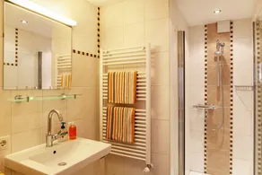 Apartment \"Sterngucker Suite\" with Mountain View, Shared Garden and Wi-Fi - Image 3