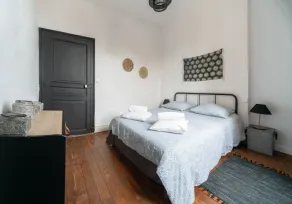 Appartement design & confort en centre-ville - Image 4