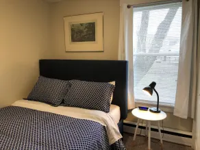 WHITE MOUNTAINS RENOVATED 1 BEDROOM on Ground Floor - Image 3