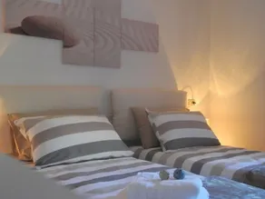 Lägenhet med Wifi, bostadsområde, lugn och blomning av Stresa - Image 4