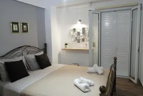 Apartment Sleeps 2 with Panoramic Views - Image 5