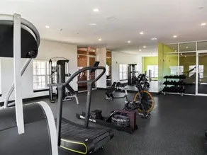 Boulevard Stays Spacious 1BR Suite Pool, Parking Gym D - Image 2