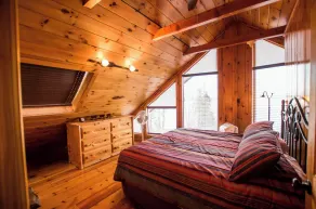 Adirondack Lakeside Lodging, Wrap Around Deck, Panoramic Lakeviews, Beach Access - Image 4