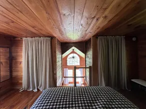Cozy little cabin with creek access.  Great for fishing or tubing! - Image 3