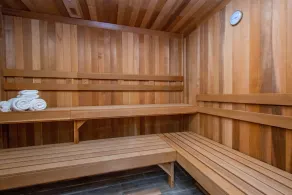 Waterfront LUXURY Guesthouse + Spa Amenities, near Martinique Beach - Image 2