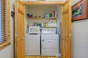 Sky's The Limit -Mountain view, golf course, waterfalls, game room. Sleeps 14 - Image 4