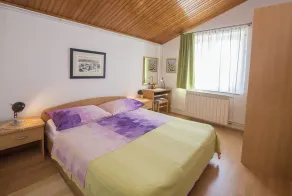 Object in the 1st Upper floor with satellite TV for 5-7 people - grill available - Image 3