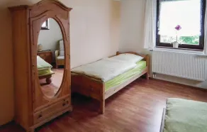 Nine-Bedroom Holiday Home In Petershagen Ot Frille - Image 5
