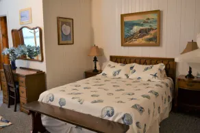 Oceanfront 5B/3Ba Sleeps 10 w/Hot Tub, Views, Ping Pong - Image 5