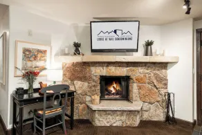 Charming Corner Condo, fireplace, spa access, two steps to Vail Village  and  Lifts - Image 3