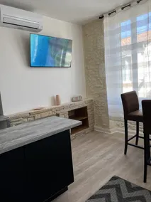 1 bedroom apartment in lesparre-mã©doc - Image 2